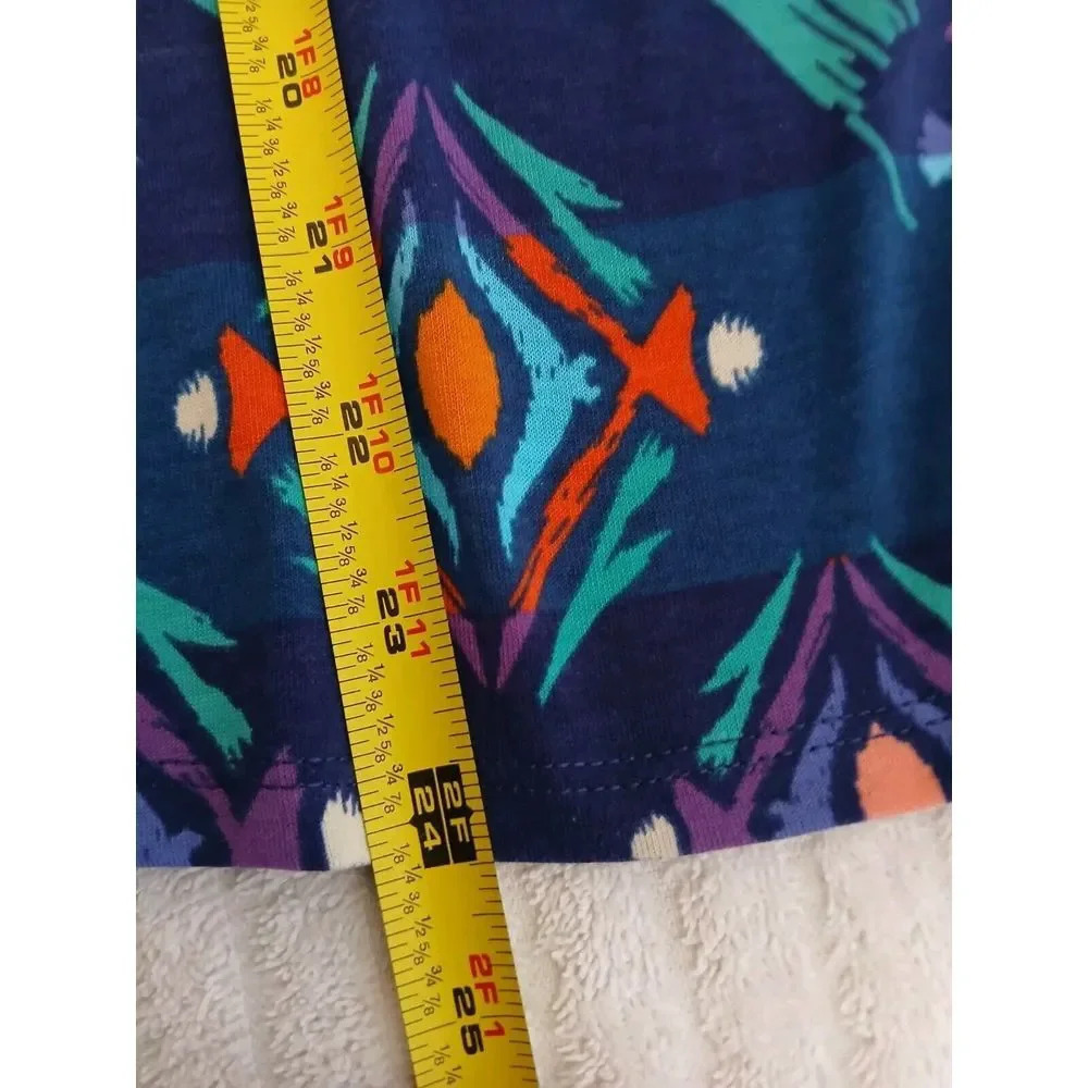 Lularoe Womens T-shirt Size XS Short Sleeve Round Neck Gray And Multicolor - Picture 9 of 15